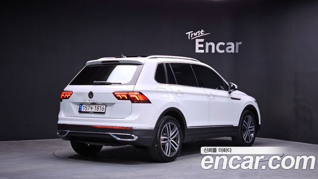Volkswagen Tiguan 2-го поколения 2.0 TDI Prestige - фото 1