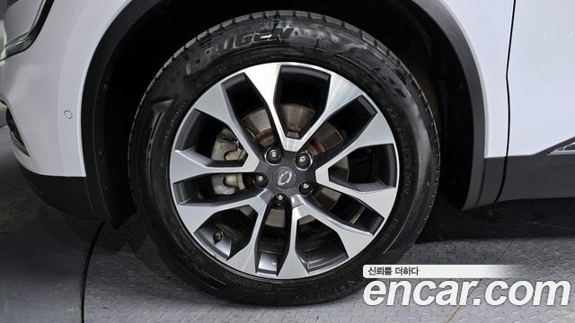Renault Samsung QM6 Diesel 4WD RE Signature - фото 3