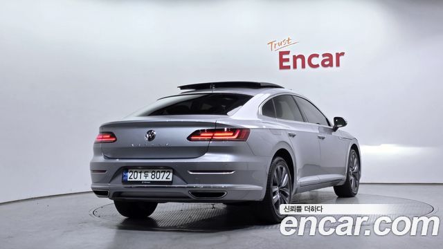 Volkswagen Arteon 2.0 TDI Premium - фото 1