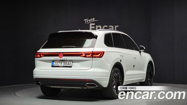 Volkswagen Touareg 3-го поколения 3.0 TDI Prestige - фото 1