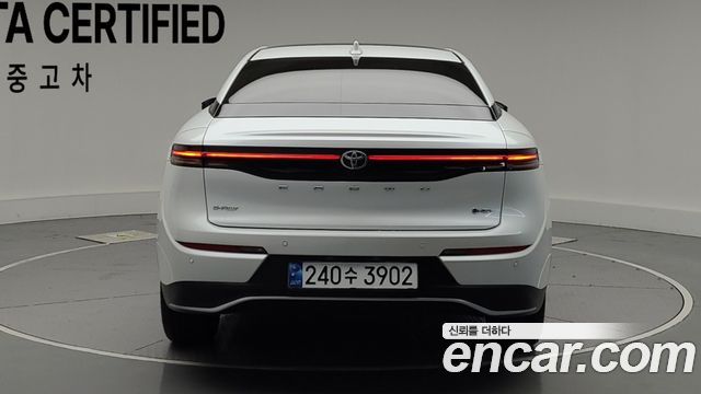 Toyota Crown Crossover 2.5 4WD Hybrid - фото 3