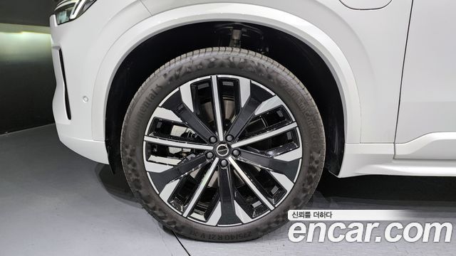 Volvo XC90 2-го поколения T8 Ultra Dark Hybrid - фото 4