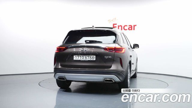 Infiniti QX50 2.0 Essential - фото 3
