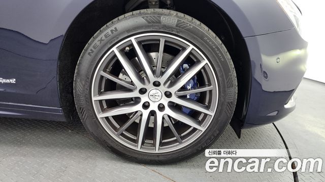 Maserati Ghibli 2.0 Gransport 3rd - фото 4