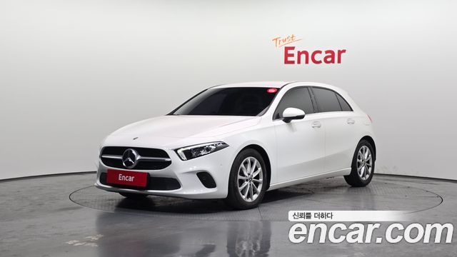 Mercedes-Benz A-Class W177 A220 Hatchback - фото 0