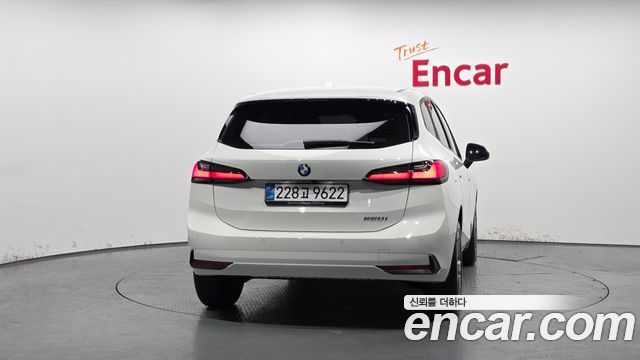 BMW 2 Series Active Tourer U06 220i Advantage - фото 3