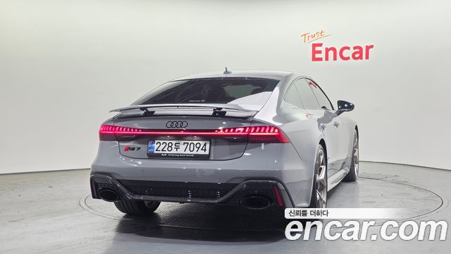 Audi RS7 4.0 TFSI Quattro Performance - фото 3