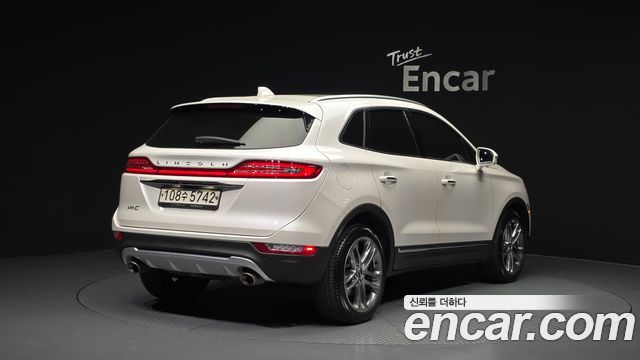 Lincoln MKC 2.0 AWD - фото 1