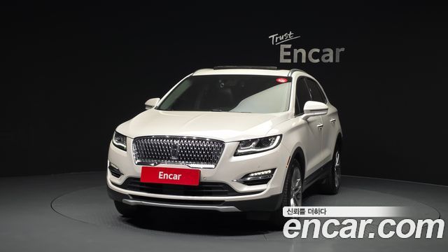 Lincoln MKC 2.0 AWD - фото 2