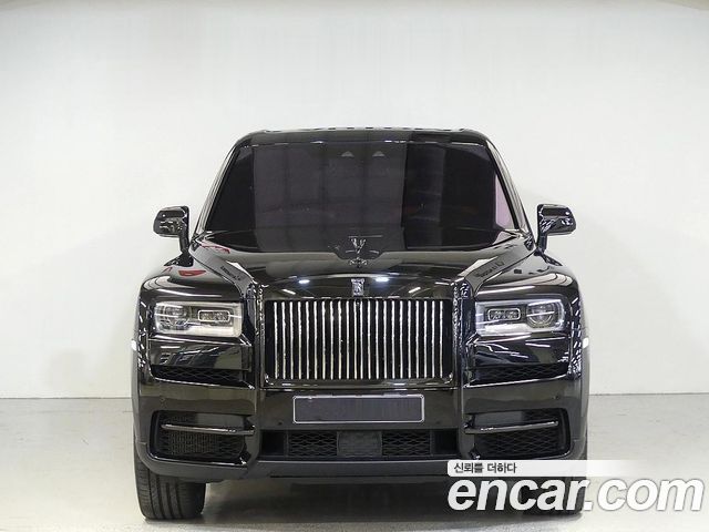 Rolls-Royce Cullinan 6.7 V12 Black Badge - фото 1
