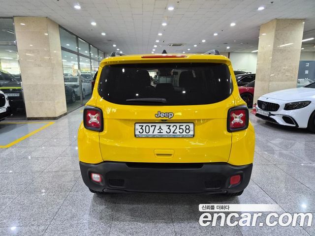 Jeep Renegade 2.4 Limited AWD - фото 3