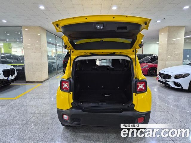 Jeep Renegade 2.4 Limited AWD - фото 4