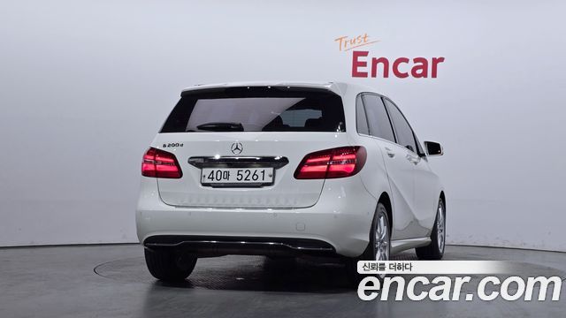 Mercedes-Benz B-Class W246 B200 d - фото 3