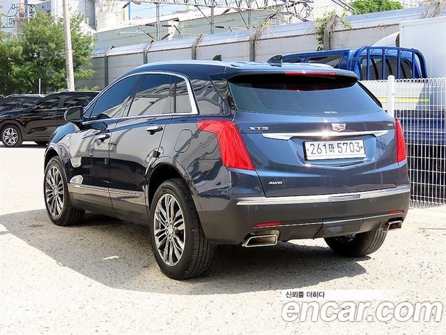Cadillac XT5 3.6 Premium AWD - фото 2