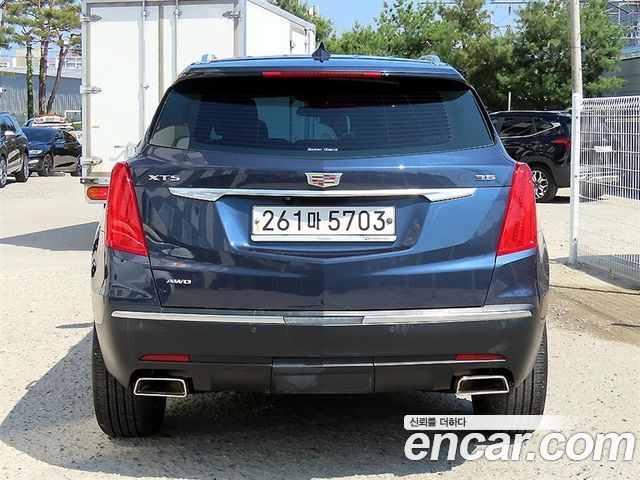 Cadillac XT5 3.6 Premium AWD - фото 3