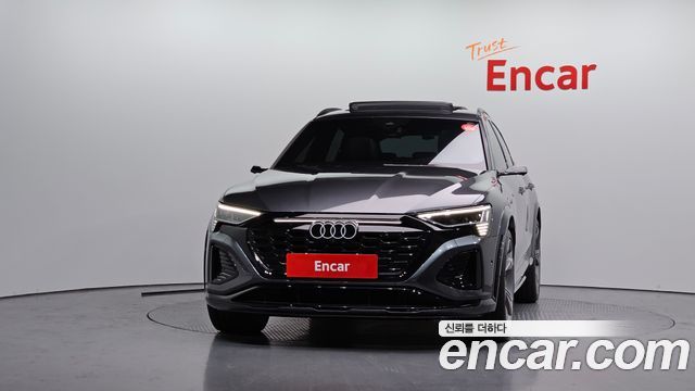 Audi SQ8 e-tron GE Quattro Sportback - фото 2