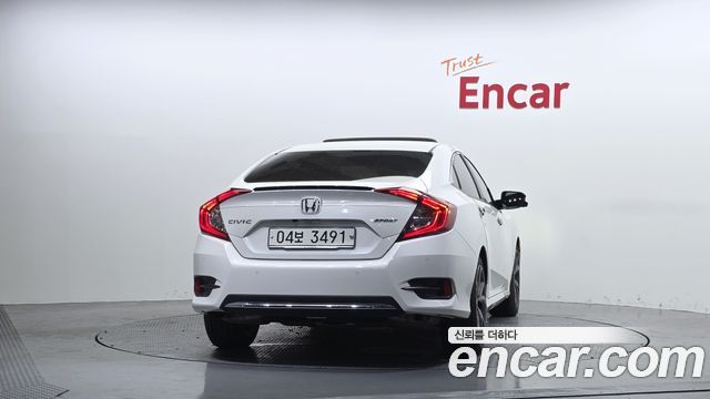 Honda Civic 1.5 10th - фото 3