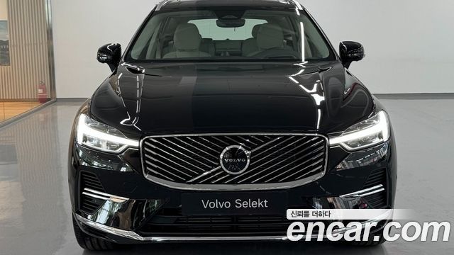 Volvo XC60 2-го поколения T8 Ultra Bright - фото 2