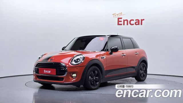Mini Cooper 5Door Standard 3rd - фото 0