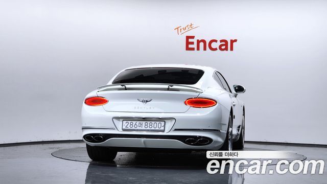 Bentley Continental GT 4.0 GT - фото 3