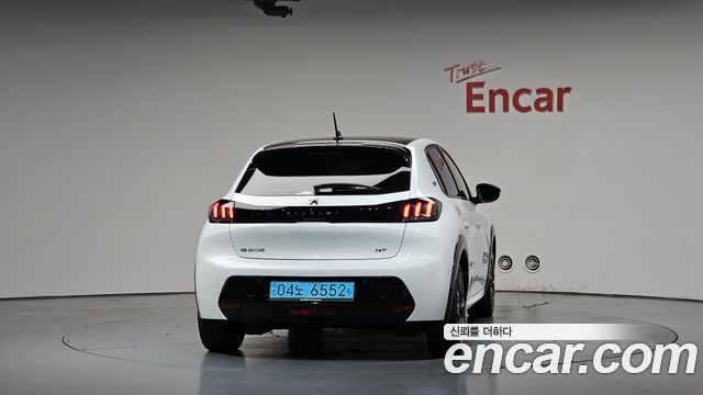 Peugeot 208 2-го поколения GT - фото 3