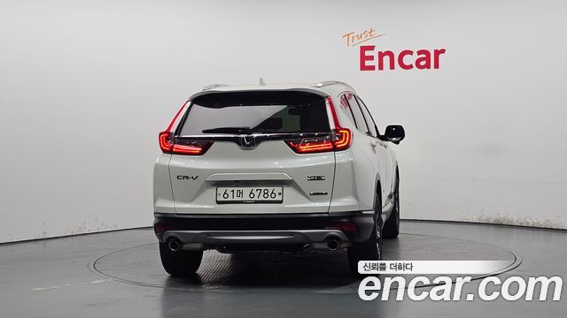 Honda CR-V 5-го поколения 1.5 Touring 4WD - фото 3