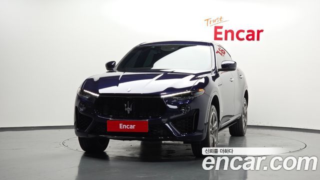 Maserati Levante 3.0 AWD GranSport - фото 2