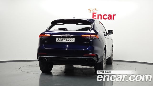 Maserati Levante 3.0 AWD GranSport - фото 3