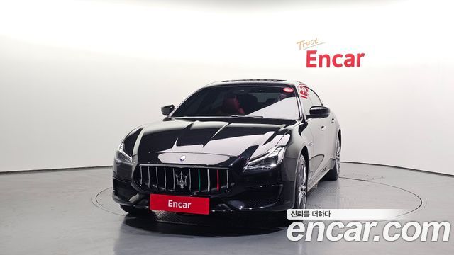 Maserati Quattroporte S Q4 3.0 V6 Gransport - фото 2