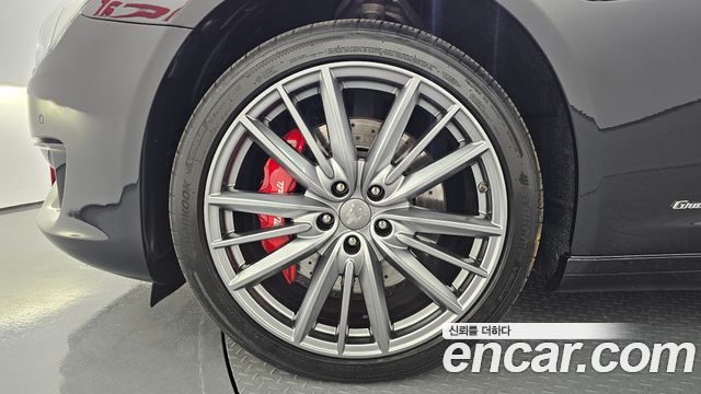 Maserati Quattroporte S Q4 3.0 V6 Gransport - фото 4