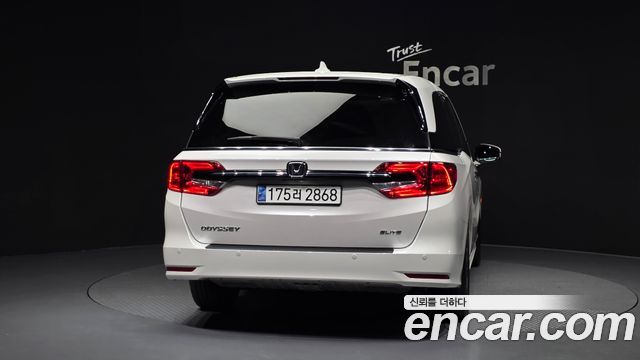 Honda Odyssey 3.5 5th - фото 3