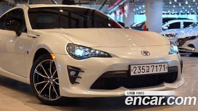 Toyota 86 2.0 - фото 2