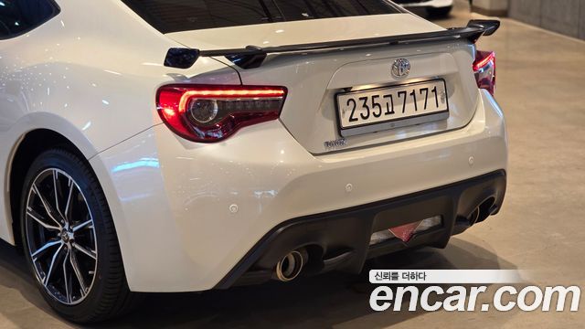 Toyota 86 2.0 - фото 3
