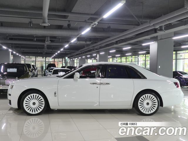 Rolls-Royce Ghost 2-го поколения 6.7 V12 - фото 1