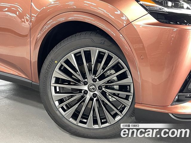Lexus RX 350h 5-го поколения Luxury - фото 3