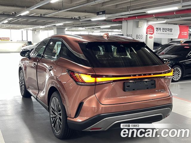 Lexus RX 350h 5-го поколения Luxury - фото 4