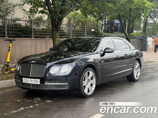 Bentley Flying Spur 2-го поколения 4.0 - фото 1