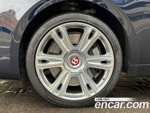 Bentley Flying Spur 2-го поколения 4.0 - фото 2