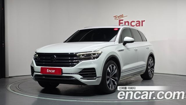 Volkswagen Touareg 3-го поколения 4.0 TDI Prestige - фото 0