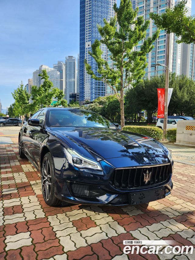 Maserati Quattroporte Q4 Modena - фото 2