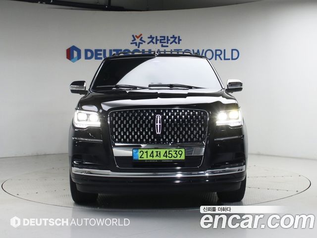 Lincoln Navigator 4-го поколения 3.5L Black Label - фото 2