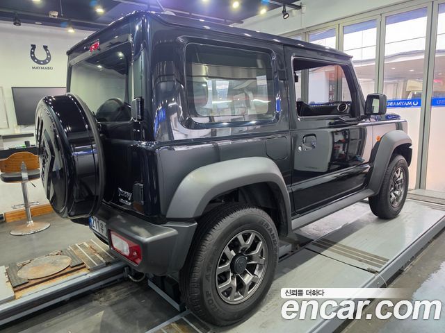 Suzuki Jimny 1.5 - фото 1