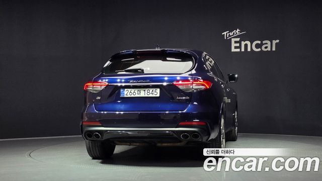 Maserati Levante 3.0 AWD - фото 3