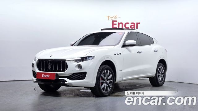 Maserati Levante 3.0 Diesel AWD GranLusso - фото 0