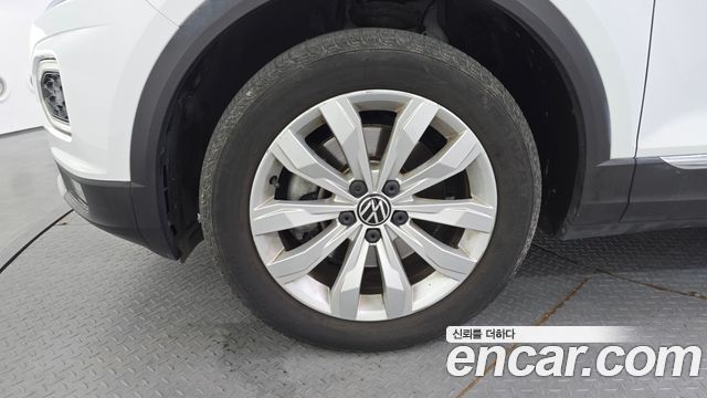 Volkswagen T-Roc 2.0 TDI Premium - фото 4
