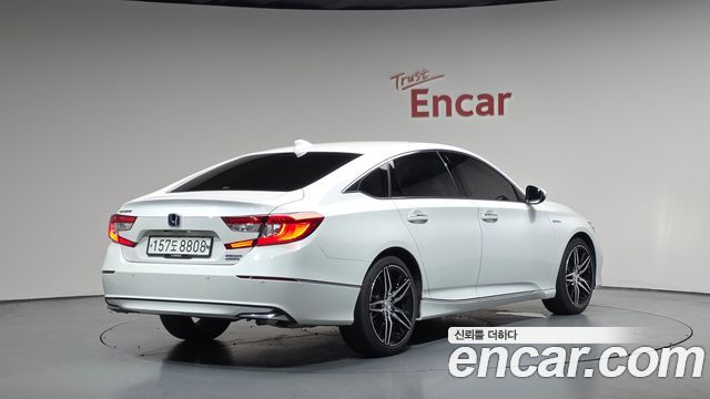 Honda Accord 10-го поколения 2.0 Hybrid Touring - фото 0