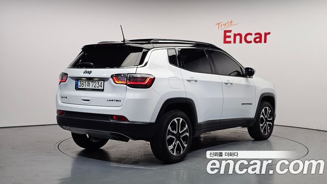 Jeep Compass 2-го поколения 2.4 Limitied AWD - фото 1