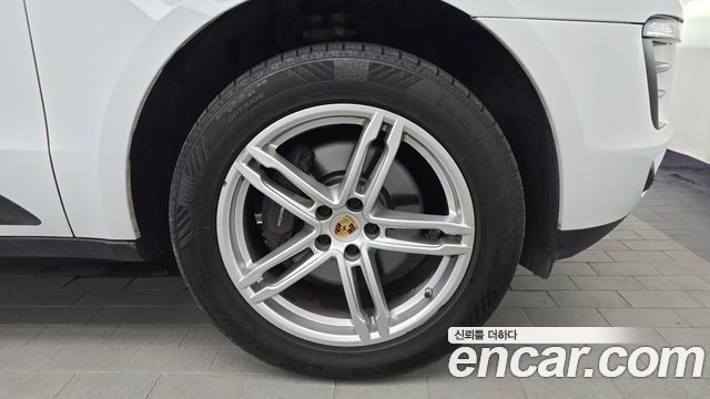 Porsche Macan 2.0 95B - фото 4