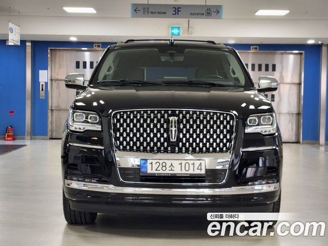 Lincoln Navigator 4-го поколения 3.5L Black Label - фото 2