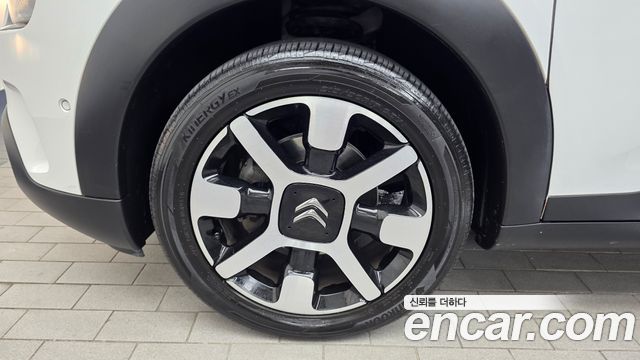 Citroen / DS C4 Cactus 1.5 BlueHDi Shine - фото 4